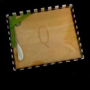NEW in Box! C. Wonder cheese board & spreader‎ set!